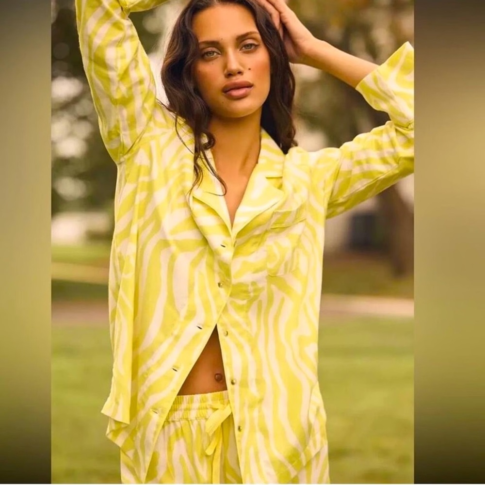 Anthropologie Zebra Citron Chartreuse Animal Print PJ Top Size XXS